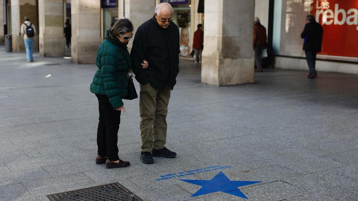 Los paseantes se han sorprendido con las estrellas.