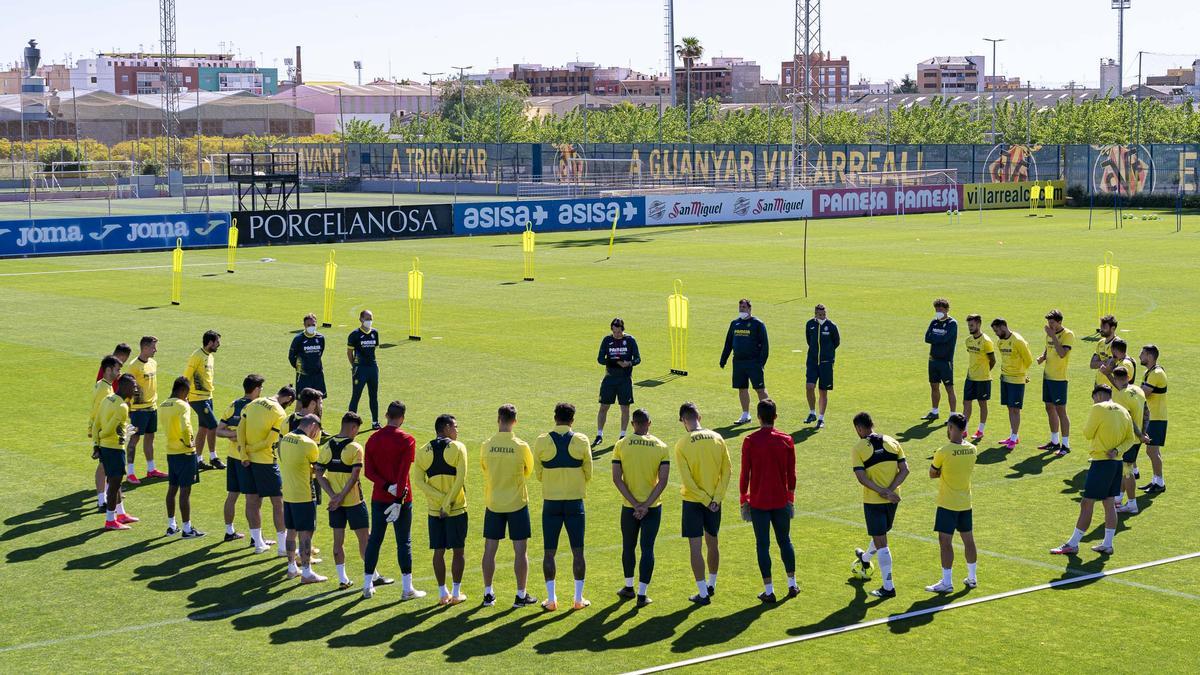 Unai Emery, durante un entrenamiento del Villarreal.