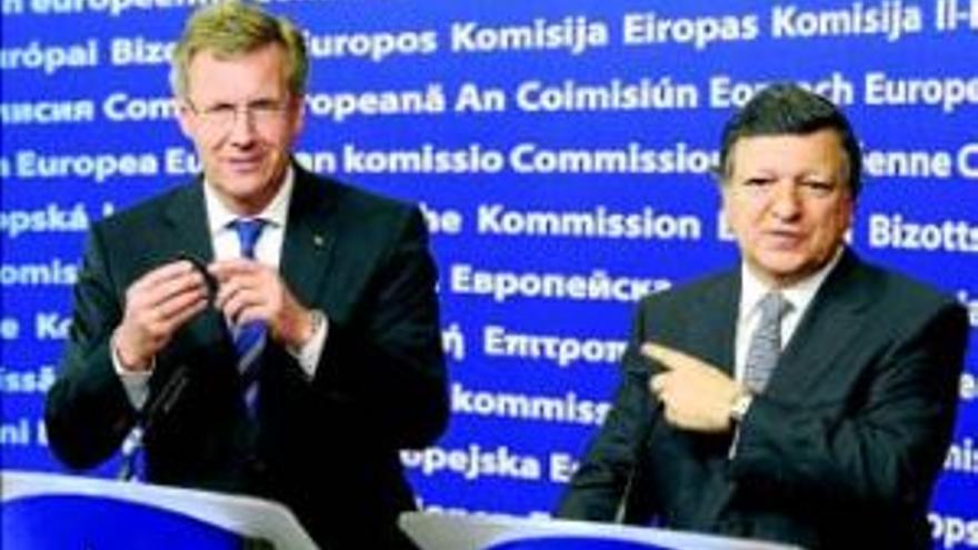 La Eurocámara avala la cesión de datos personales a EEUU