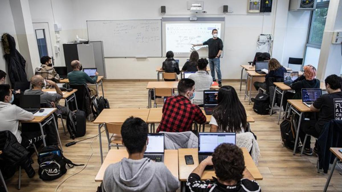 Aula de Formación Profesional en el Institut Joan d'Àustria.