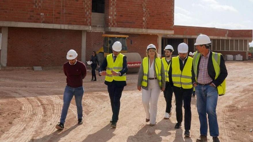 Visita a las obras del nuevo colegio de La Aljorra.