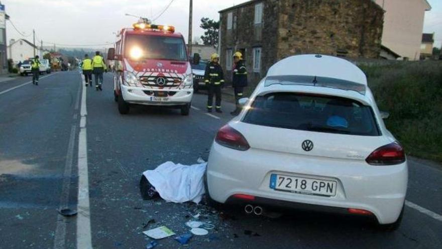 Un motorista de 37 años fallece tras colisionar con un turismo en Carballo