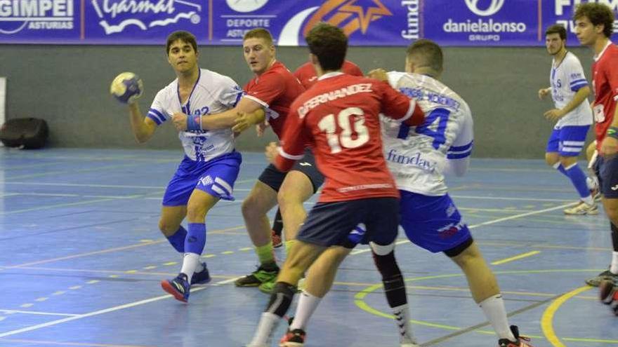 Un partido de la Atlética Avilesina de esta temporada en el pabellón de La Magdalena.