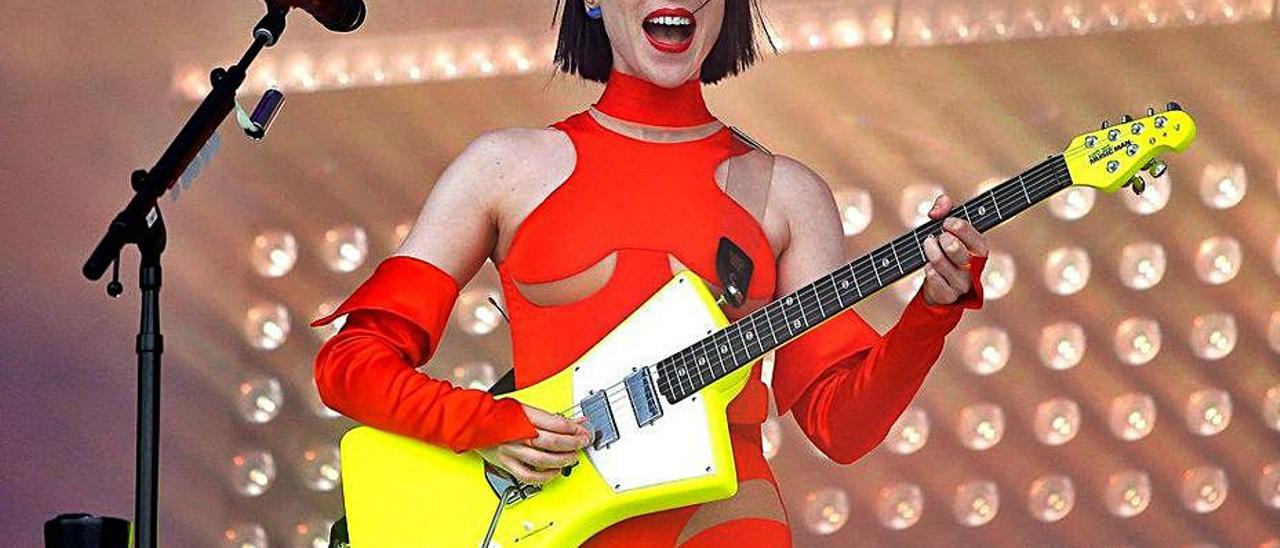 St.Vincent anuncia
disco bajo el influjo
del soul.  l-emv