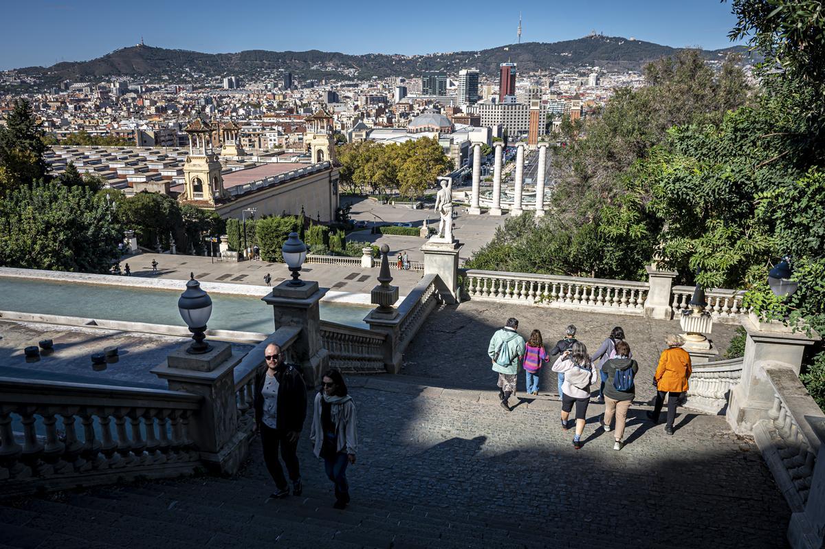 Montjuïc se reivindica como imán para descentralizar el turismo en Barcelona