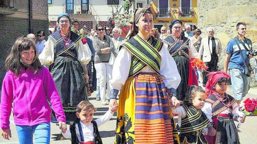 &quot;La Asunción&quot; y San Roque en Alcañices, con sus misas pero sin procesiones