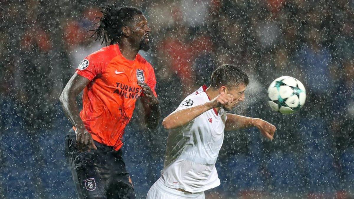 Emanuel Adebayor estaba sin equipo tras acabar contrato con el Basaksehir turco