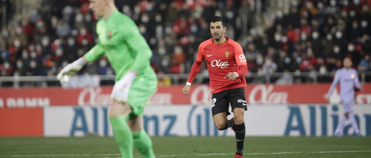 Una jugada en el partido Mallorca - Barcelona.