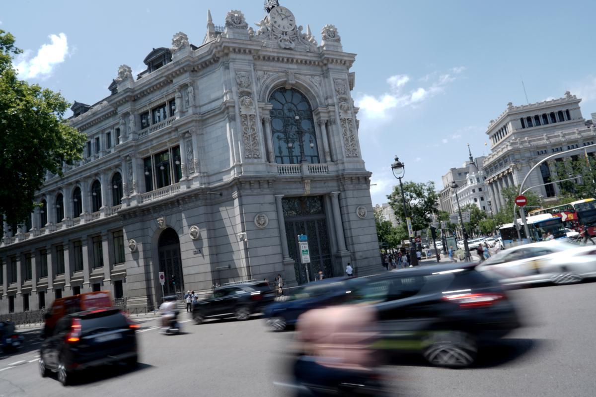 El Banc d’Espanya eleva al 2,3% la previsió de creixement per a aquest any i disminueix al 3,2% la d’inflació