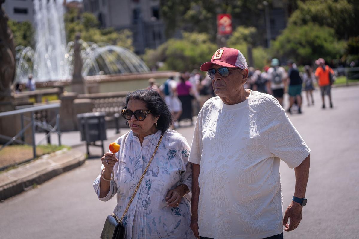 Catalunya reactiva els avisos per altes temperatures i nits càlides davant la tercera onada de calor de l’estiu
