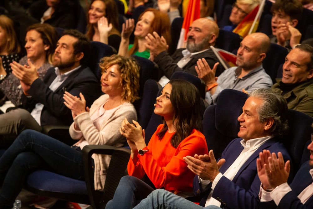 Inés Arrimadas: "Pedro Sánchez es un peligro público"