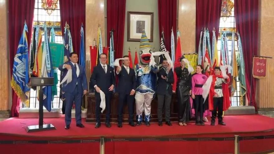La recepción oficial a Gran Pez y Doña Sardina en el Ayuntamiento