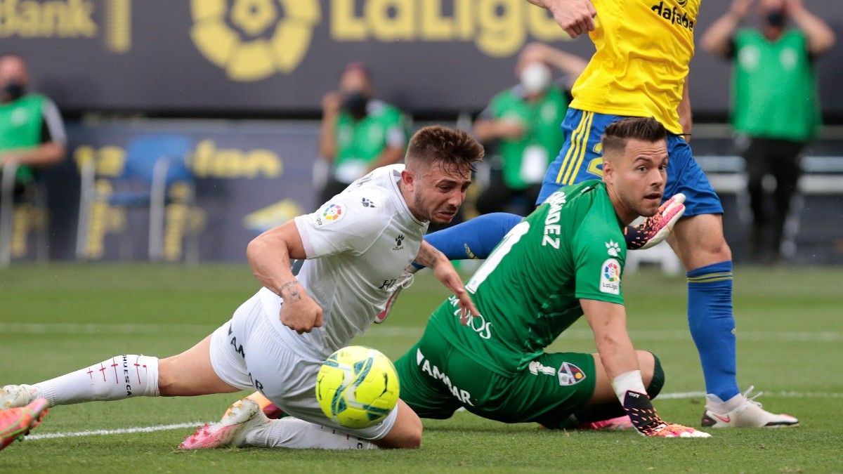 Álvaro Fernández, en un partido con el Huesca