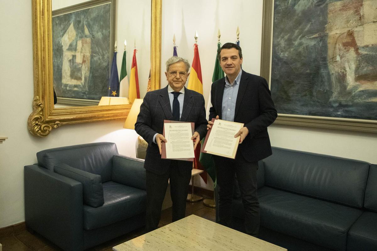 La Diputación y el Ayuntamiento de Córdoba regularizan la cesión de la Huerta de las Caballerizas Reales.