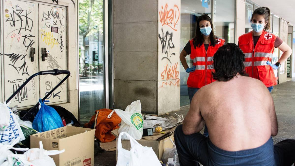 La labor de Cruz Roja Zaragoza durante la epidemia del coronavirus se muestra en la Sala 4º Espacio