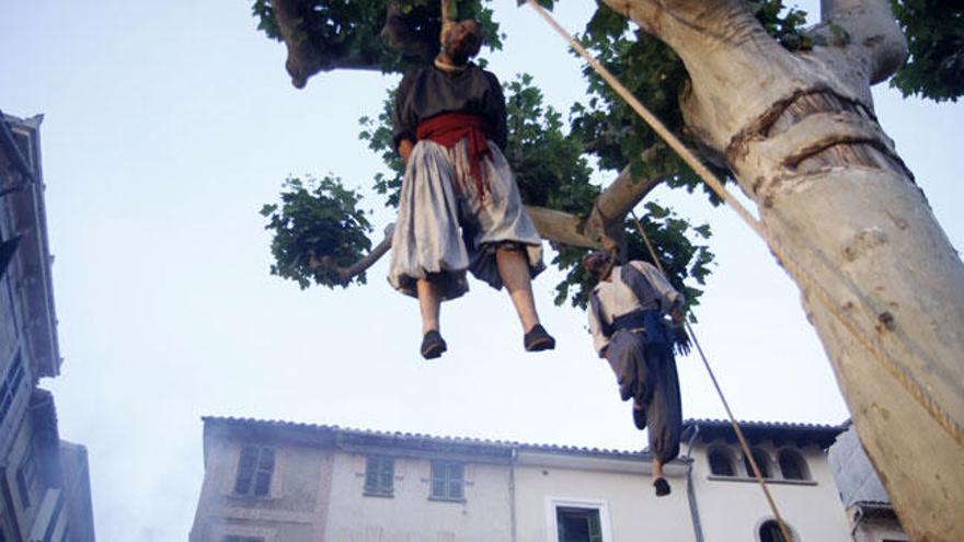 Sóller propone eliminar a los &#039;ahorcados&#039; del Firó