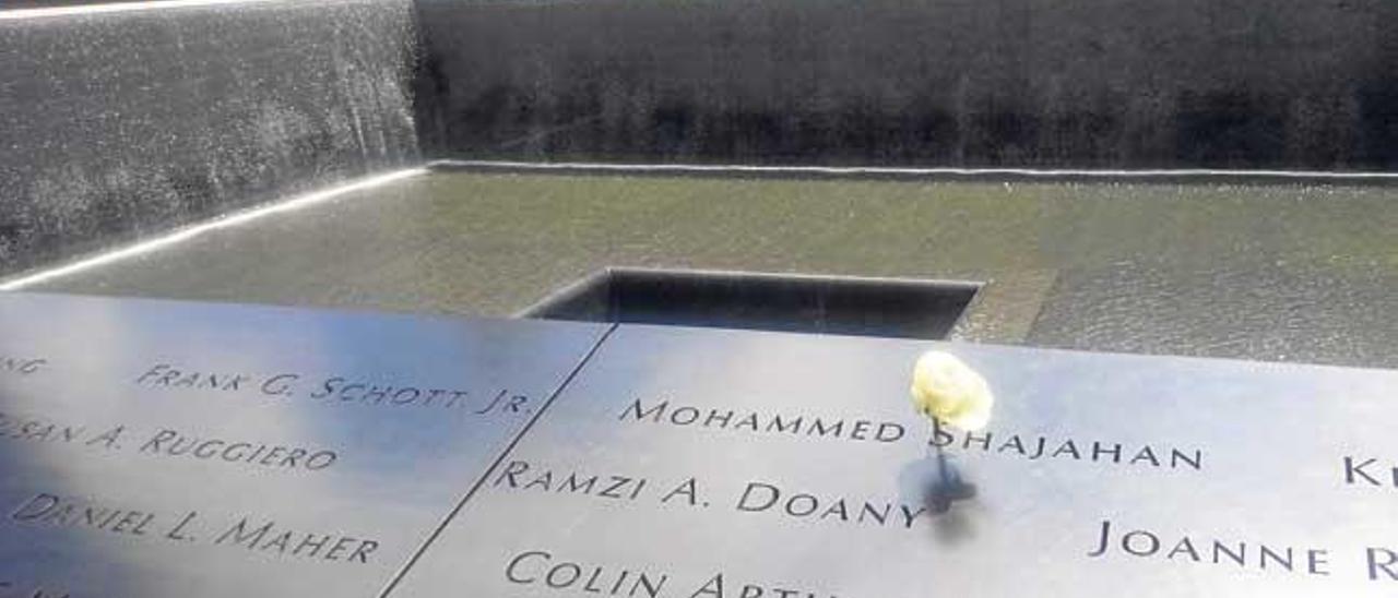 Monumento dedicado a las víctimas en la Zona Cero de Nueva York.