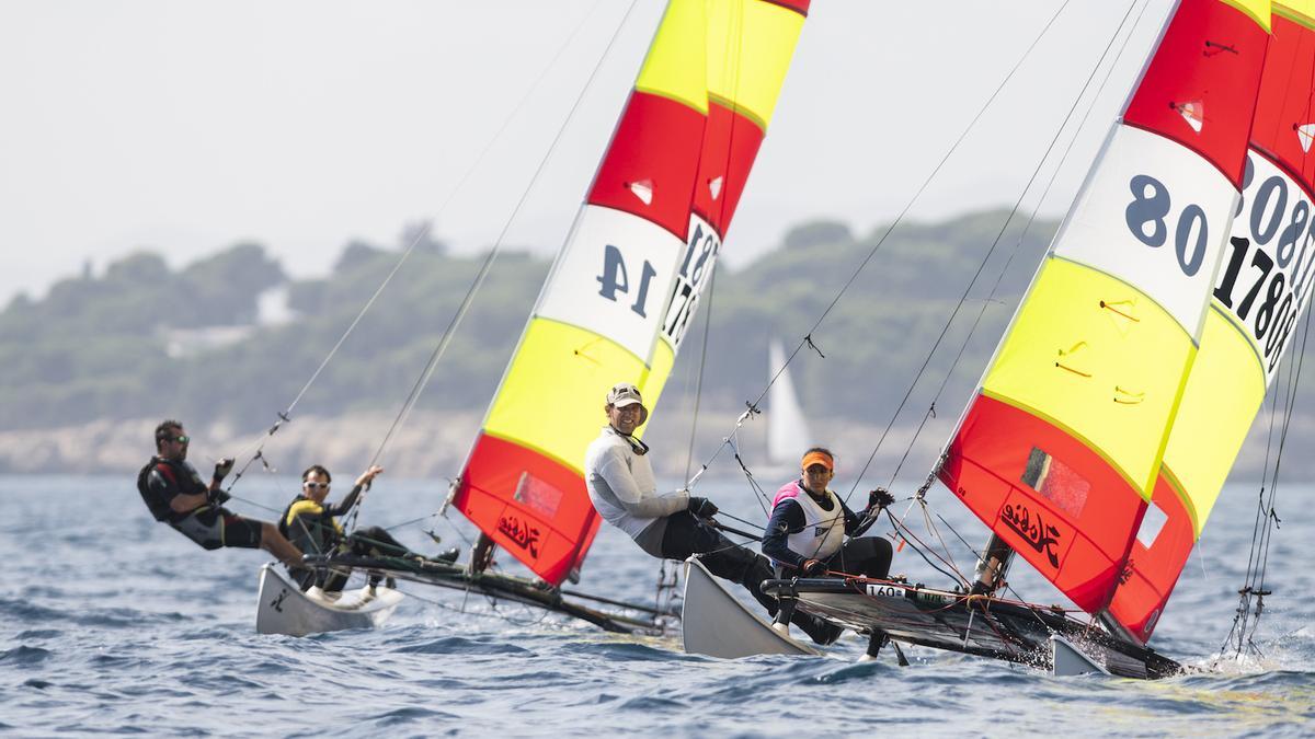 Els guanyadors Multieuropean Hobie Costa Brava 2021 que s&#039;ha disputat a Sant Pere Pescador