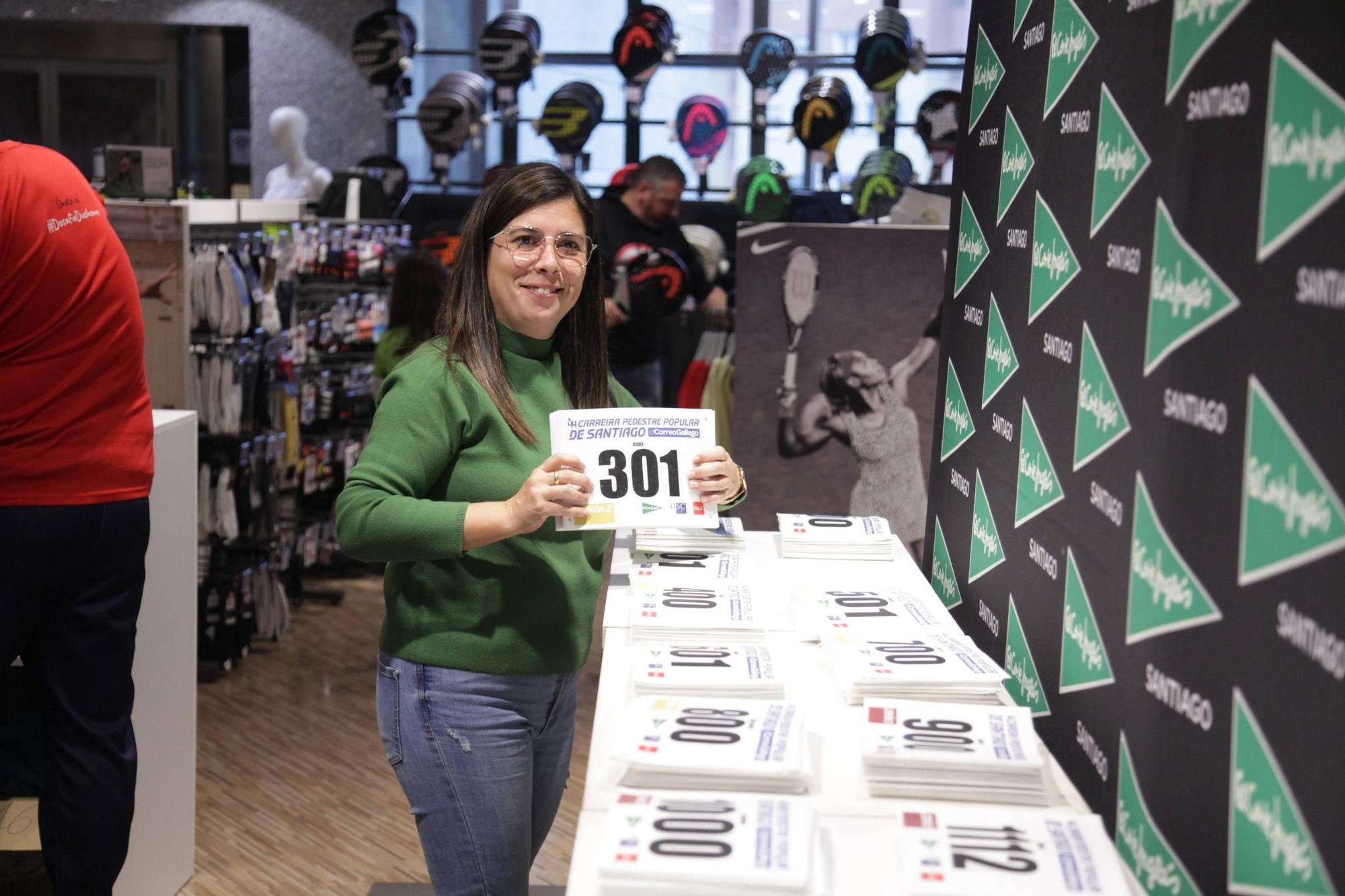 Recollida de dorsais para a Carreira Pedestre Popular de Santiago