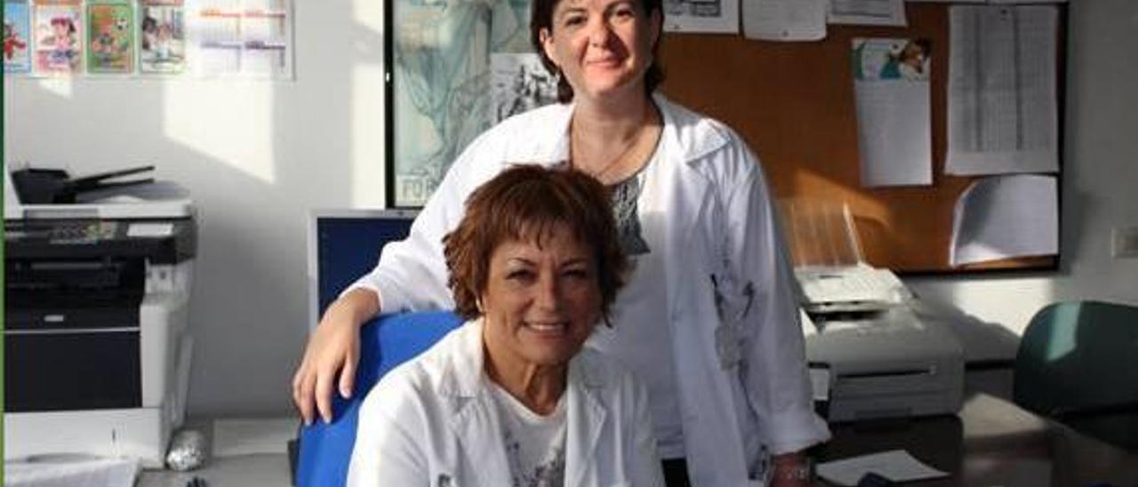Las doctoras Amparo Escribano y Silvia Castillo.
