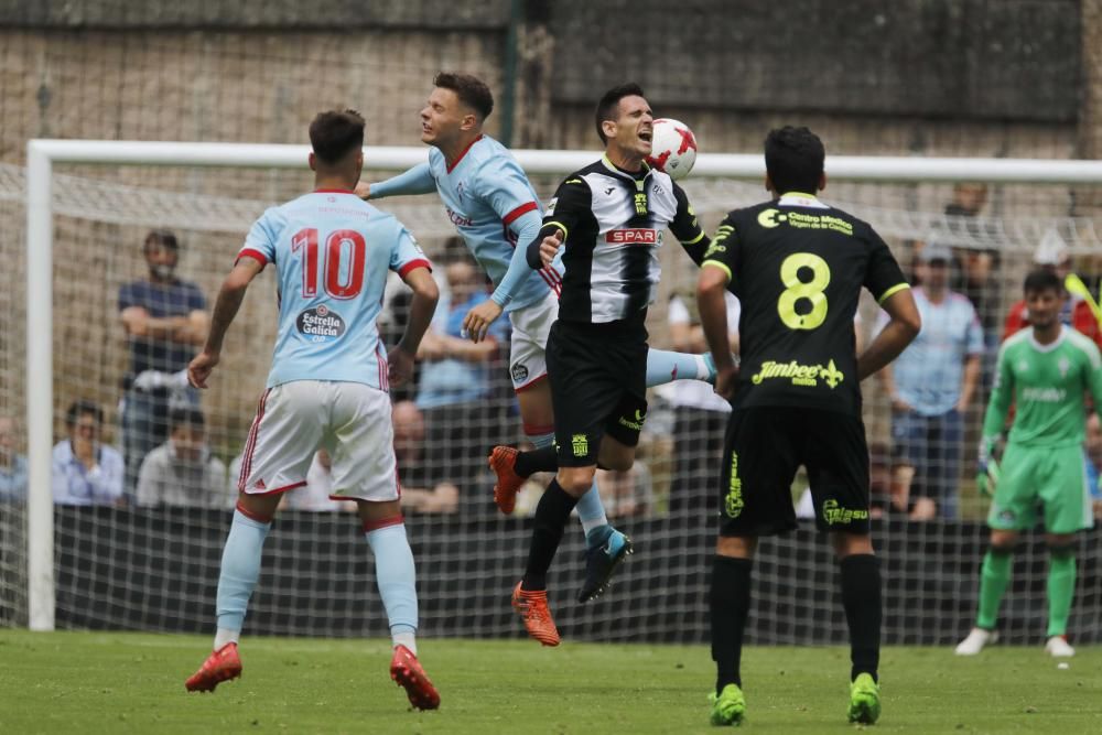 Las mejores imágenes de la semifinal del playoff de ascenso entre el Celta B y el Cartagena en un campo de Barreiro abarrotado.