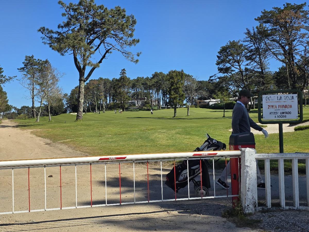 Las instalaciones del Real Club de Golf La Toja.