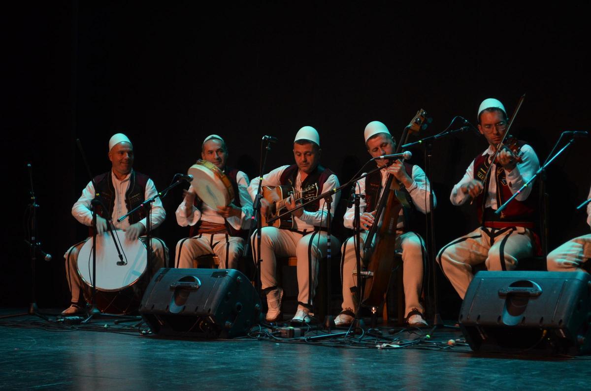 El Festival Internacional de Folklore en Benavente, en imágenes