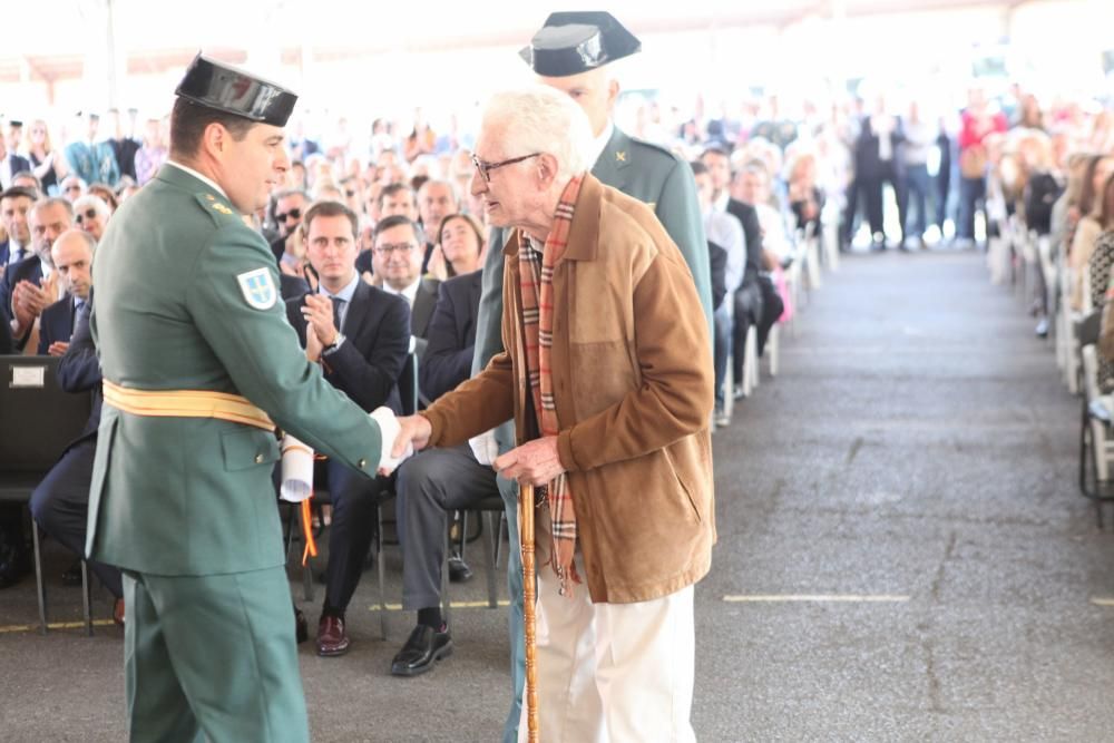 Actos del Día de la Hispanidad en la comandancia de la Guardia Civil de Gijón