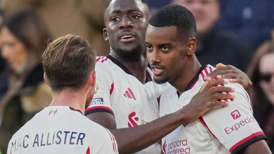 Slot, sobre el primer gol de Isak con el Liverpool en la Premier: "Es importante para él"