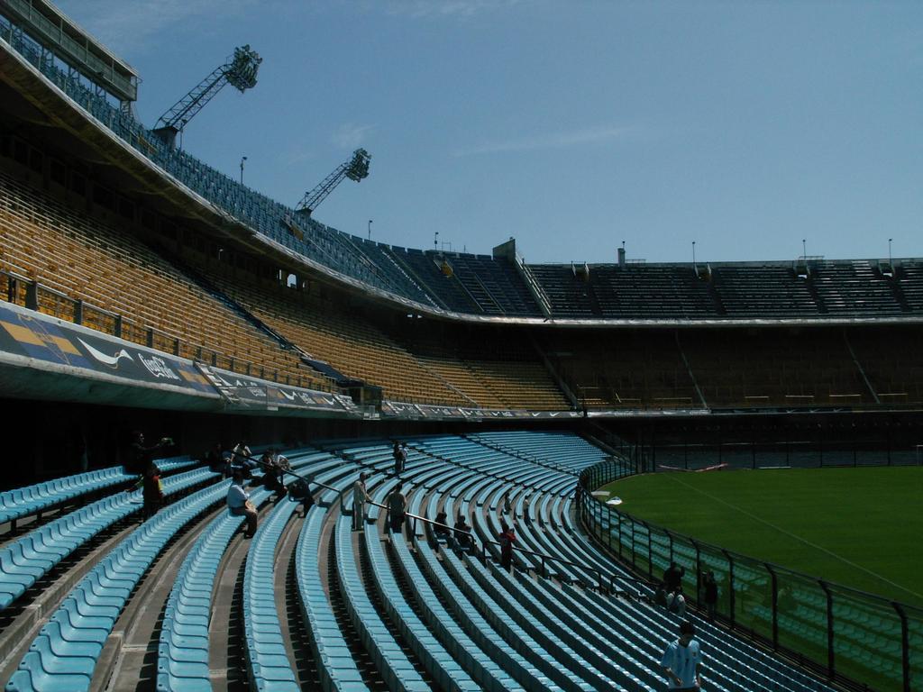 La Bombonera, Estadio