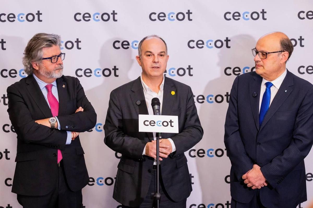 Jordi Turull, secretario general de Junts; Antoni Castellà, vicepresidente del partido; y Xavier Panés, presidente de Cecot
