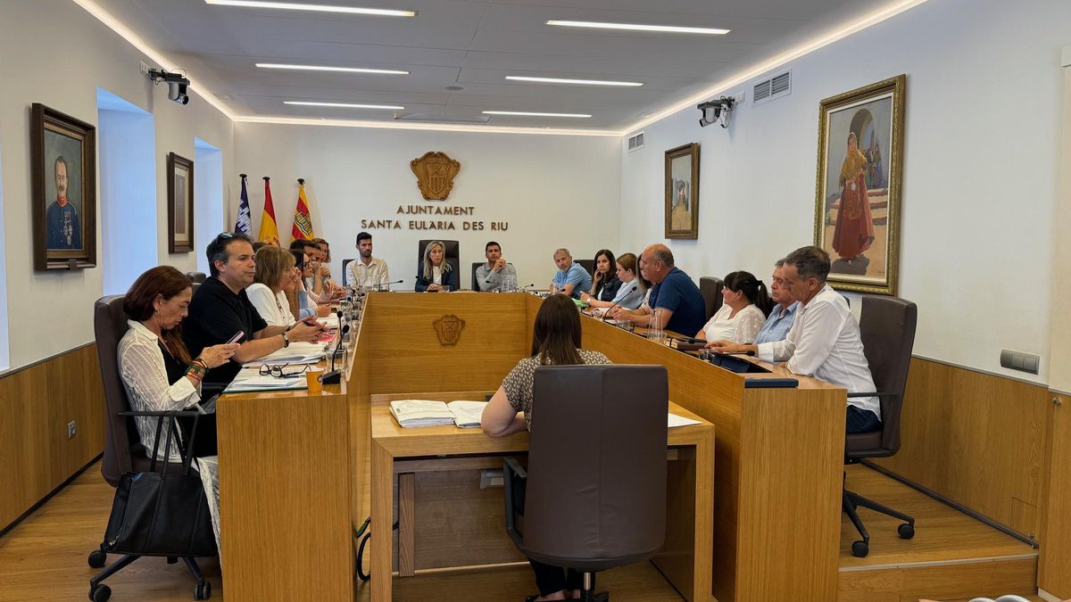 El pleno del Ayuntamiento de Santa Eulària.