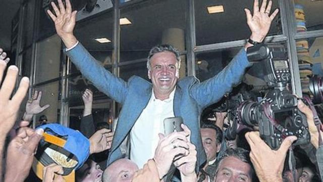 Aécio Neves, rival de Dilma Rousseff en la segunda vuelta.