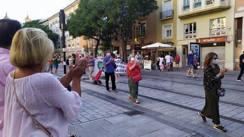 Manifestación en contra del hospital privado