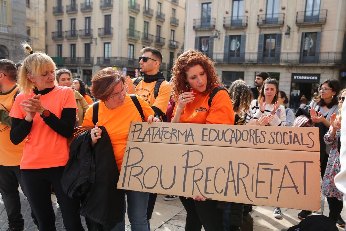El sector social de Catalunya va a la vaga aquest dijous per denunciar la seva precarització i reclamar millors salaris