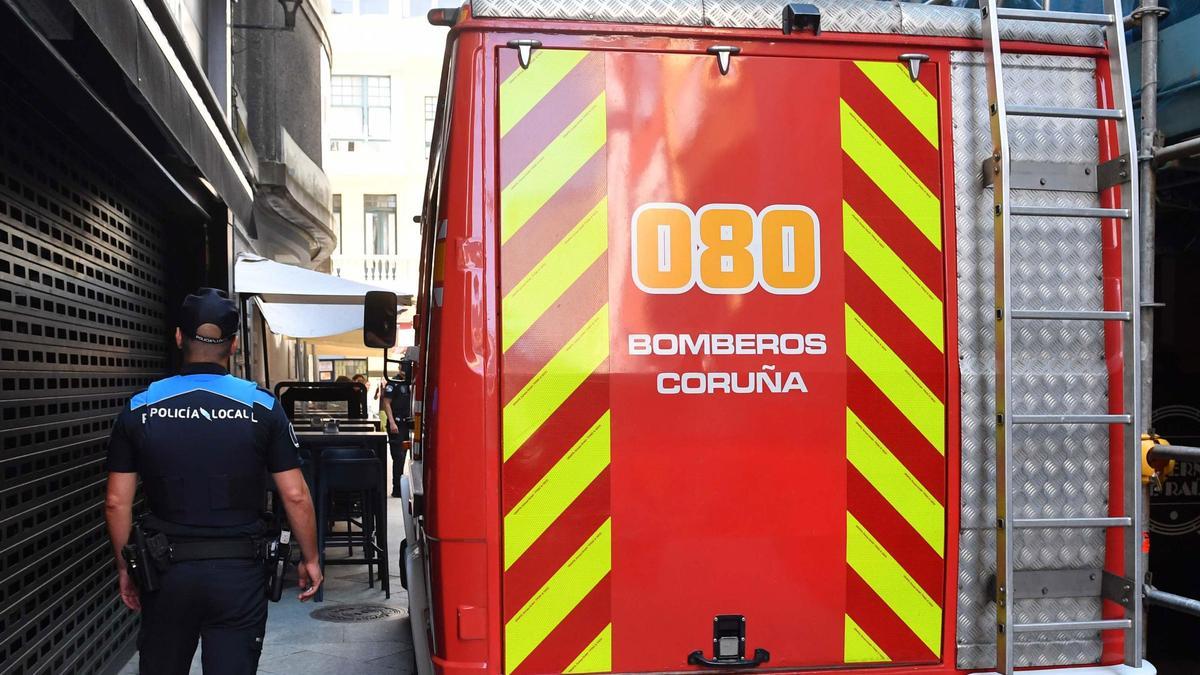 Los Bomberos encuentran el cuerpo sin vida de un hombre en A Coruña tras varios días sin contacto con su familia