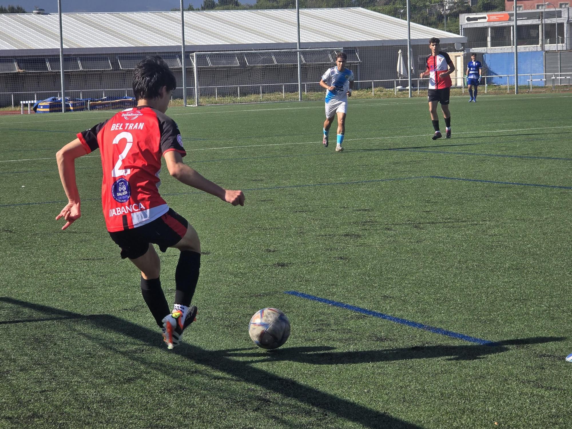 El Juvenil B del Arosa se proclama campeón de la Liga Gallega y logra así el ascenso directo a Liga Nacional tras vencer al Marín (0-3).