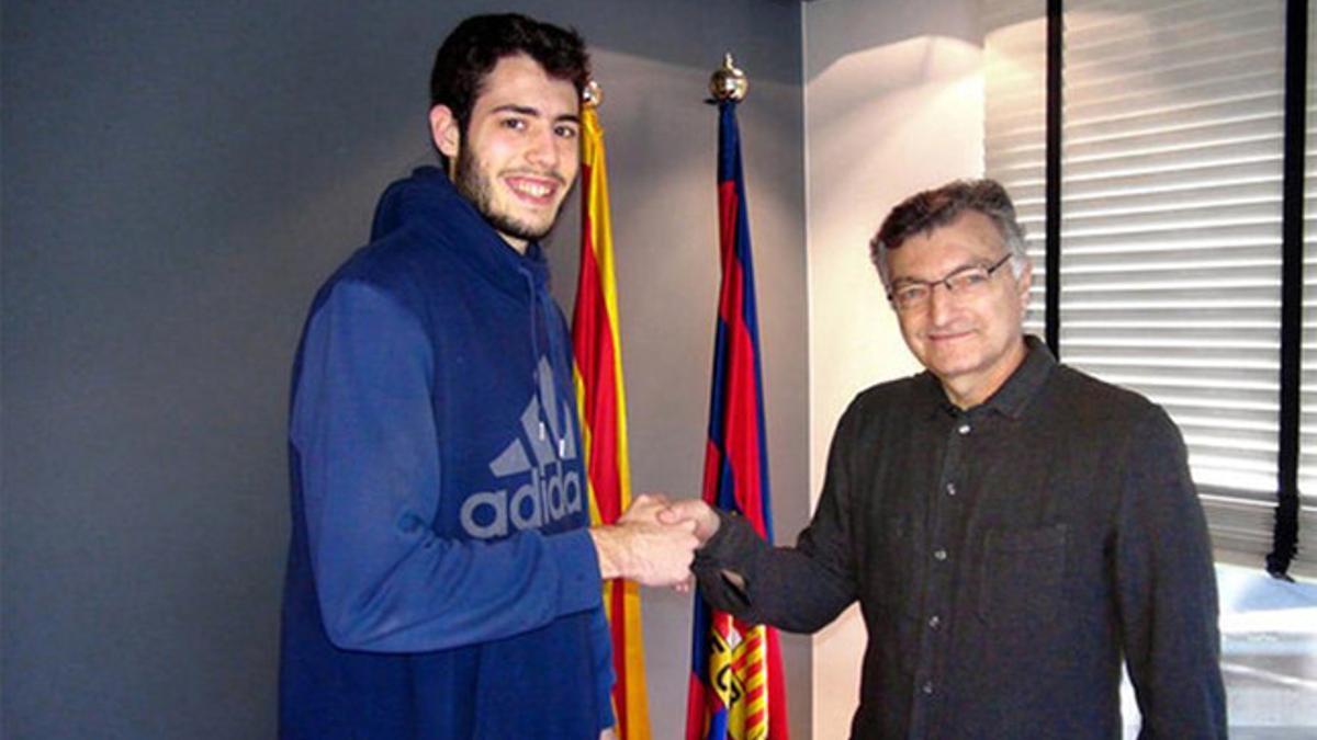 Abrines renueva hasta 2019