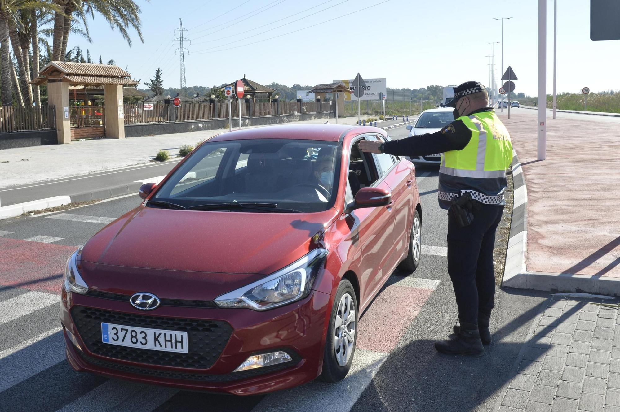 La Policía Local de Elche impone 75 sanciones por incumplir el cierre perimetral