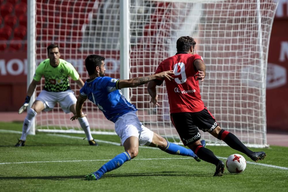 Un gol de Chechu Flores rescata un punto en Mallorca tras un penalti evitable concedido por Santamaria