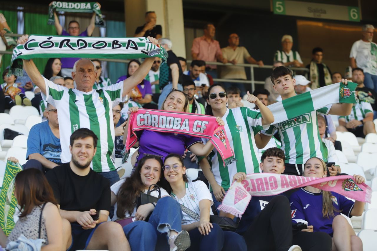 Córdoba CF-Mirandés: las imágenes de la afición en El Arcángel