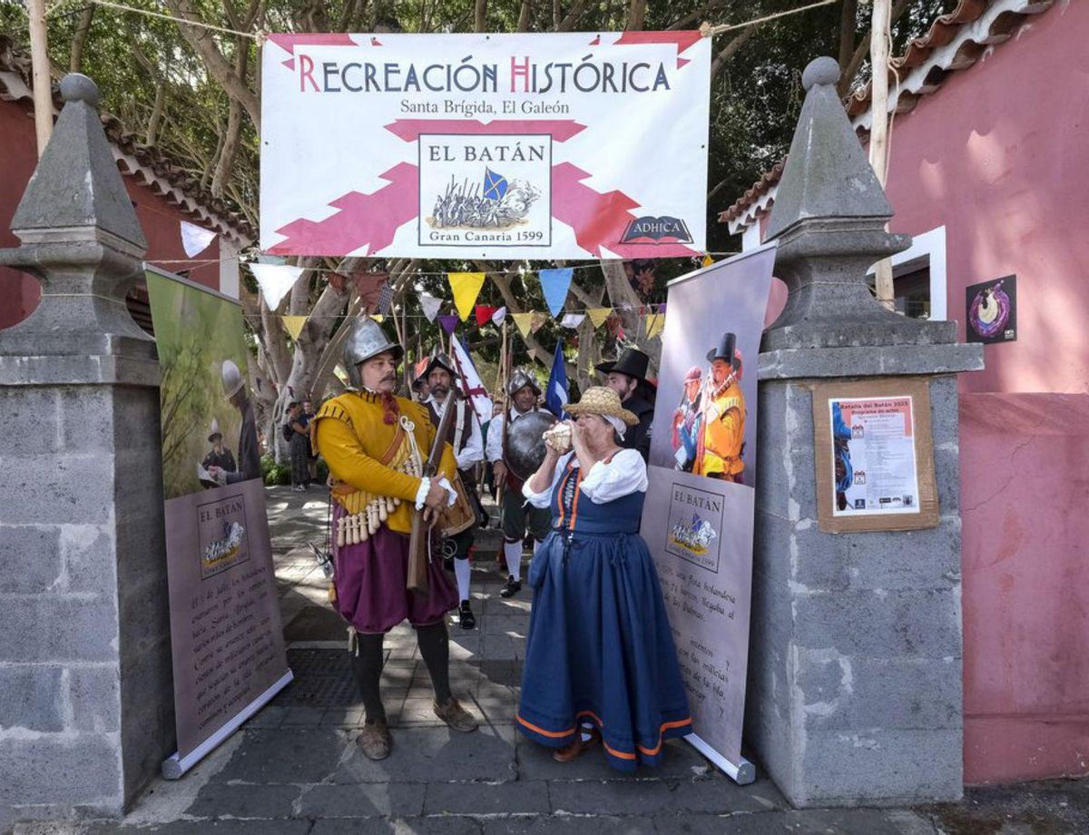 Entrada a la recreación histórica en el Parque Municipal. | JOSÉ PÉREZ CURBELO