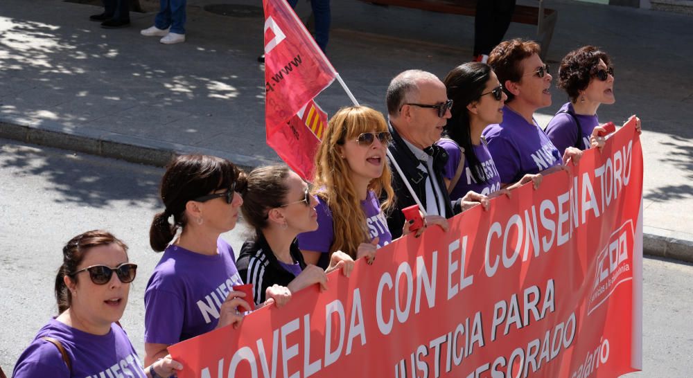 La manifestación del Día del Trabajador reúne a 18 colectivos y partidos del Medio Vinalopó