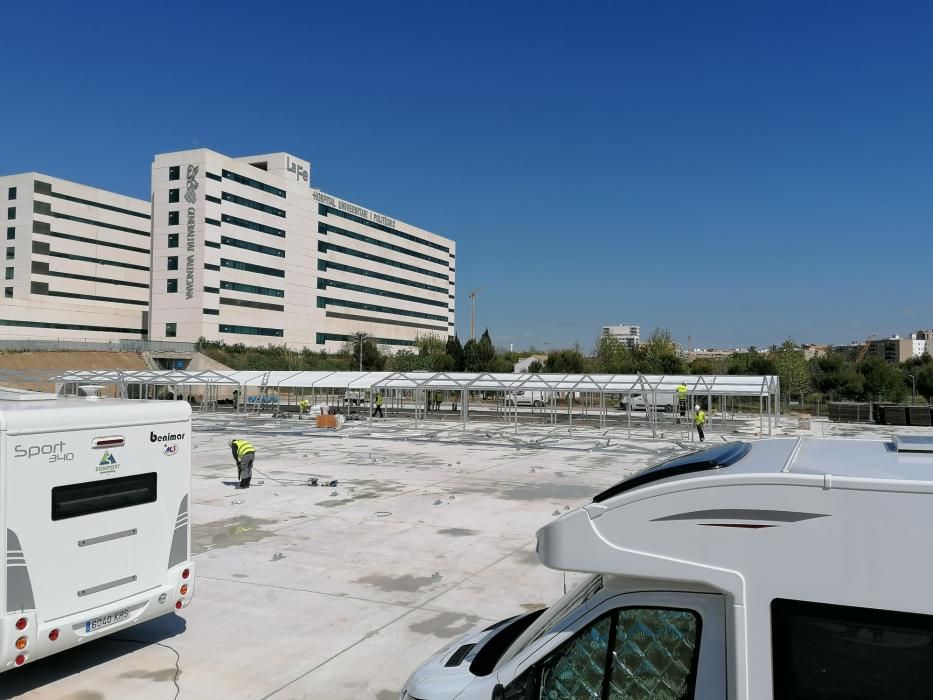 Empieza el montaje del hospital de campaña de València en la Fe