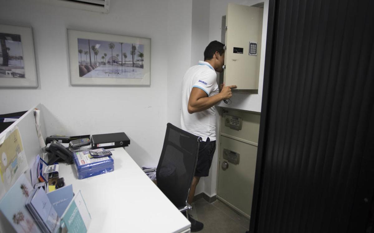 Roban en el club de moda de València