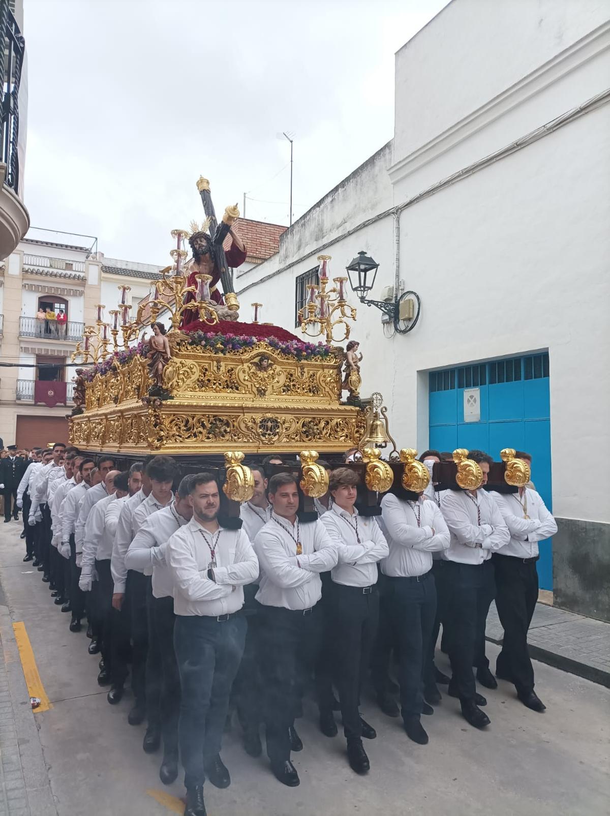 Jesús Caído en la calle Los Espejos.
