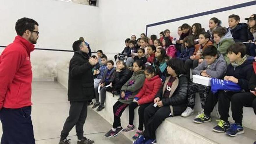 Pilota a l&#039;escola ensenya a Castelló