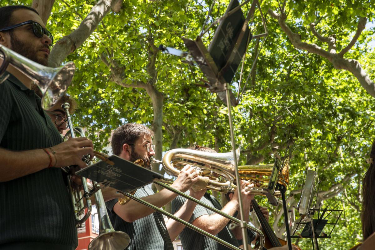 Els Saletes ressorgeixen a la Patum amb la nova sardana de Robert Agustina