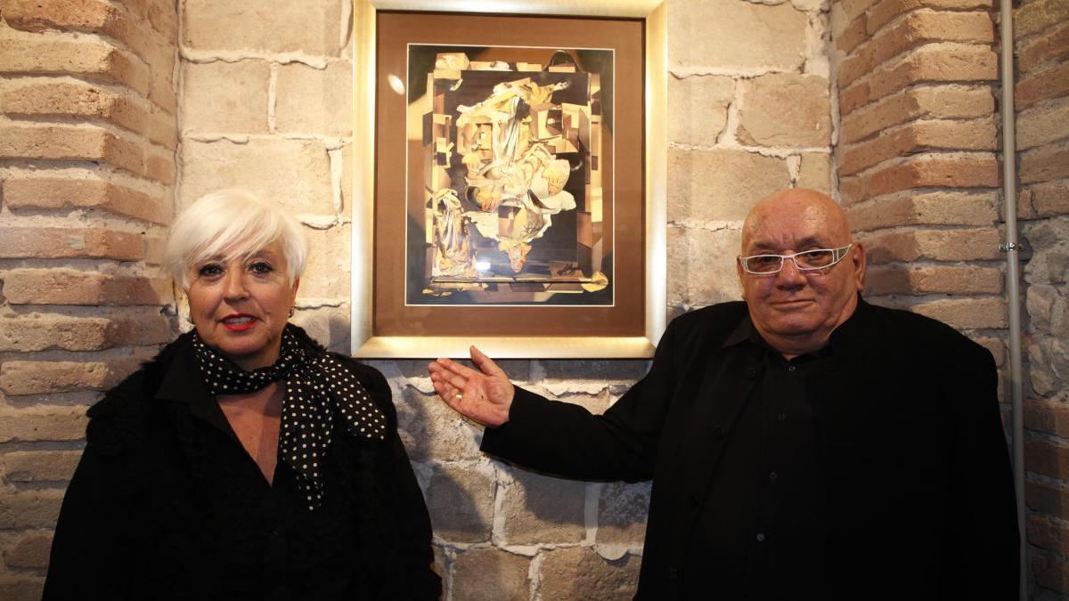 Josep Bosch amb Maite Cofan en una exposició al Castell.