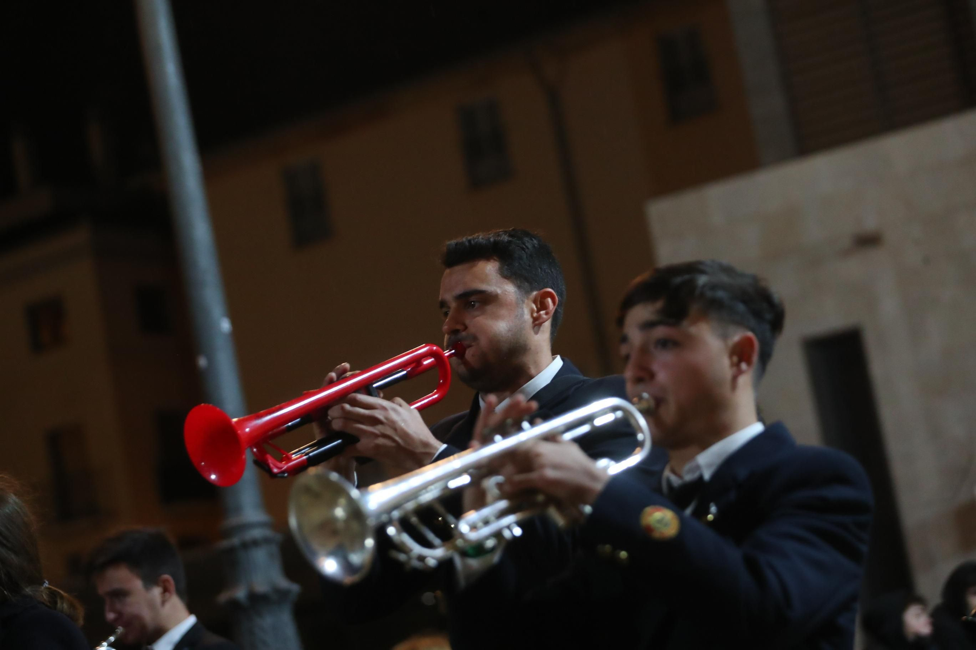 Búscate en el primer día de ofrenda por la calle de la Paz (entre las 21:00 a las 22:00 horas)